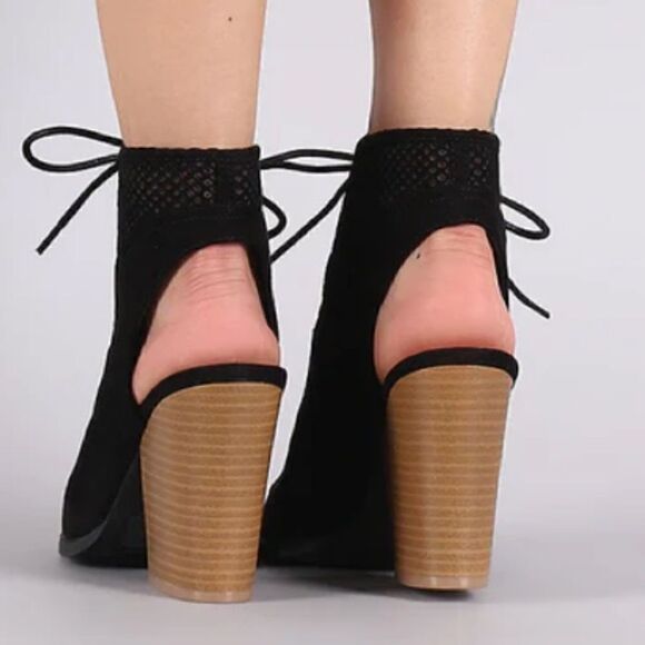 Qupid Perforated Black Faux Suede Open Toe Lace Up Cut Out Ankle Heels - Picture 3 of 15